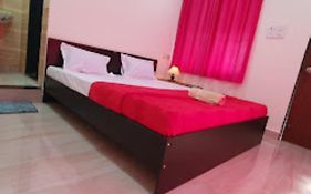 Serina House Malvan 3*